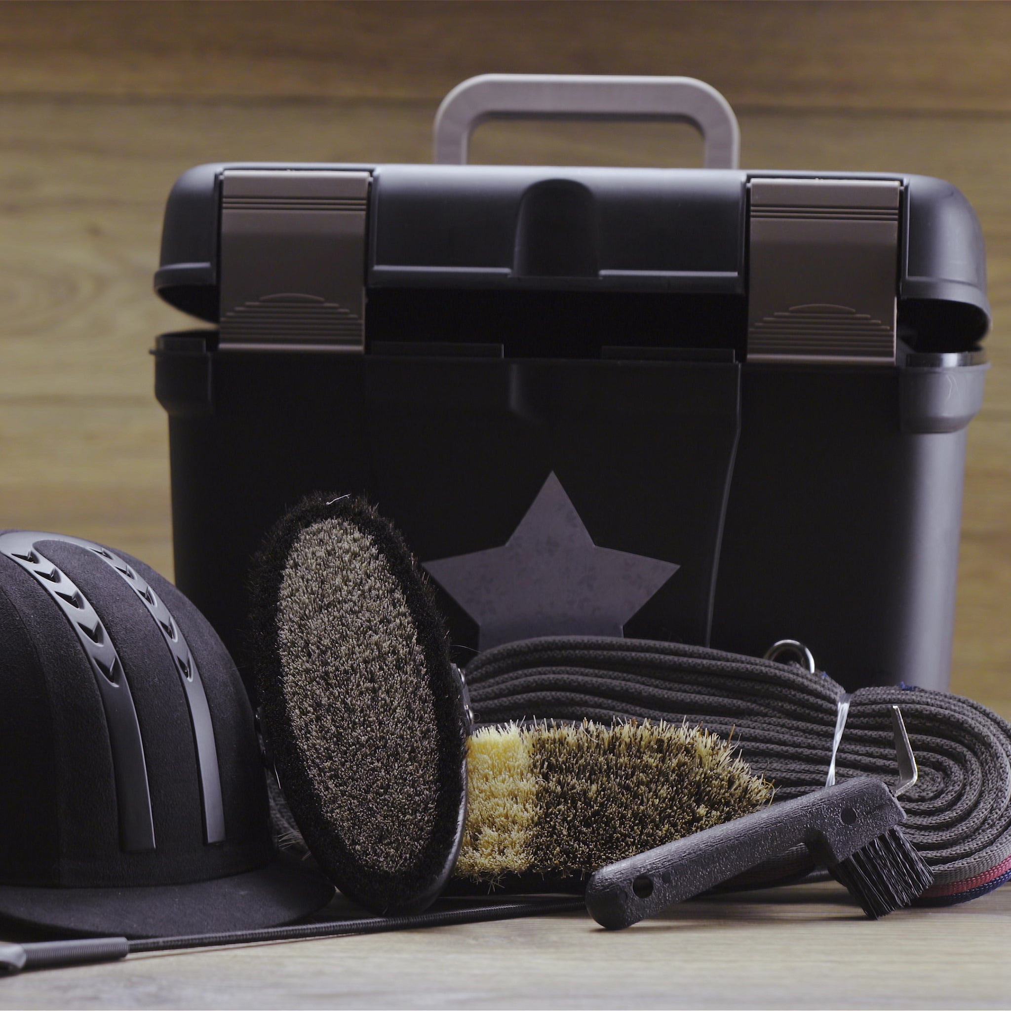 Grooming Boxes & Bags