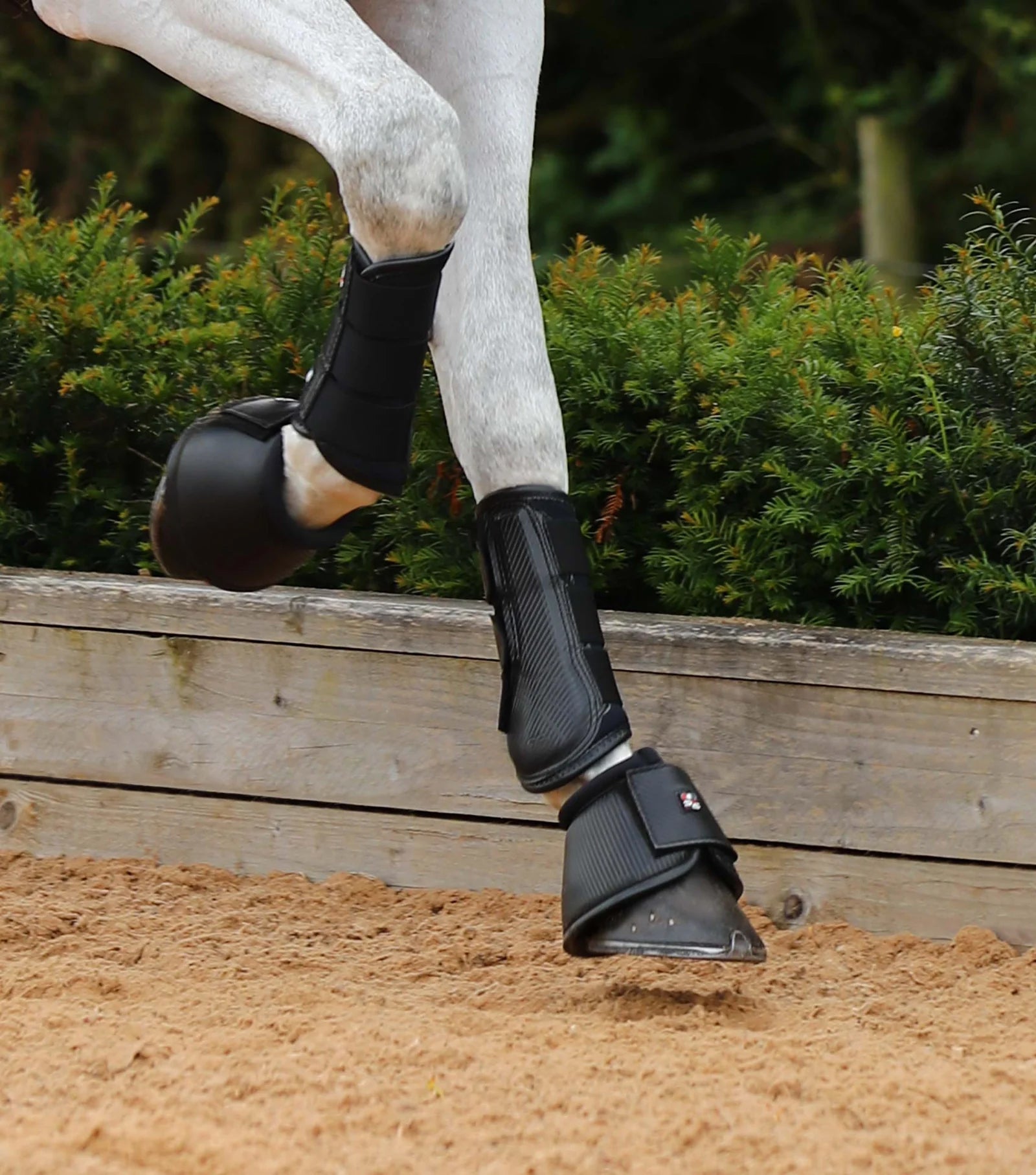 Premier Equine Carbon Air-Tech Single Locking Brushing Boots-4